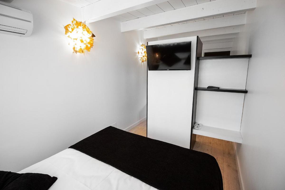 Hotel La Compagnia Del Viaggiatore LʼAquila Zewnętrze zdjęcie