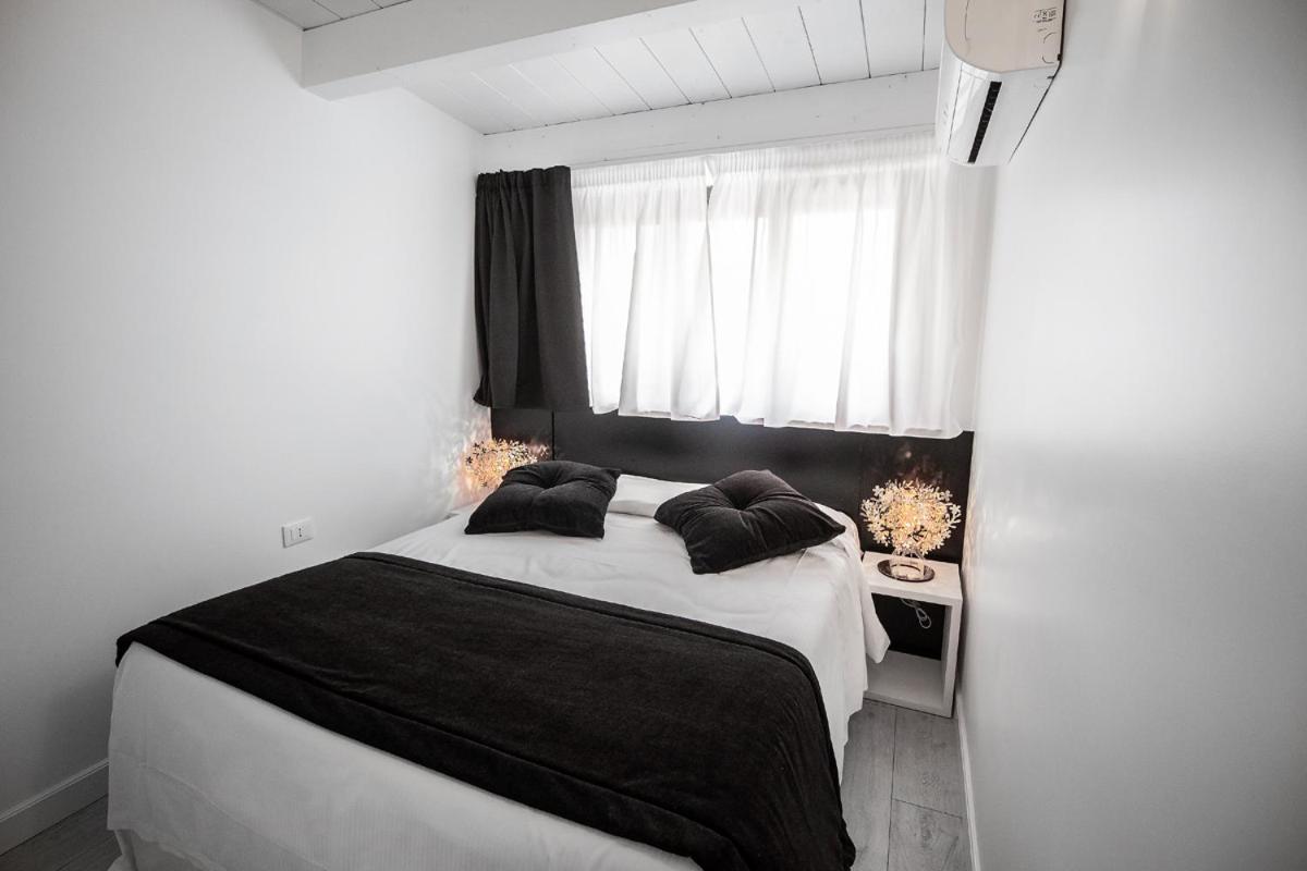 Hotel La Compagnia Del Viaggiatore LʼAquila Zewnętrze zdjęcie