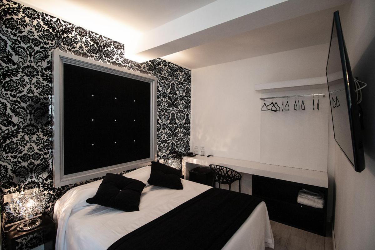 Hotel La Compagnia Del Viaggiatore LʼAquila Zewnętrze zdjęcie