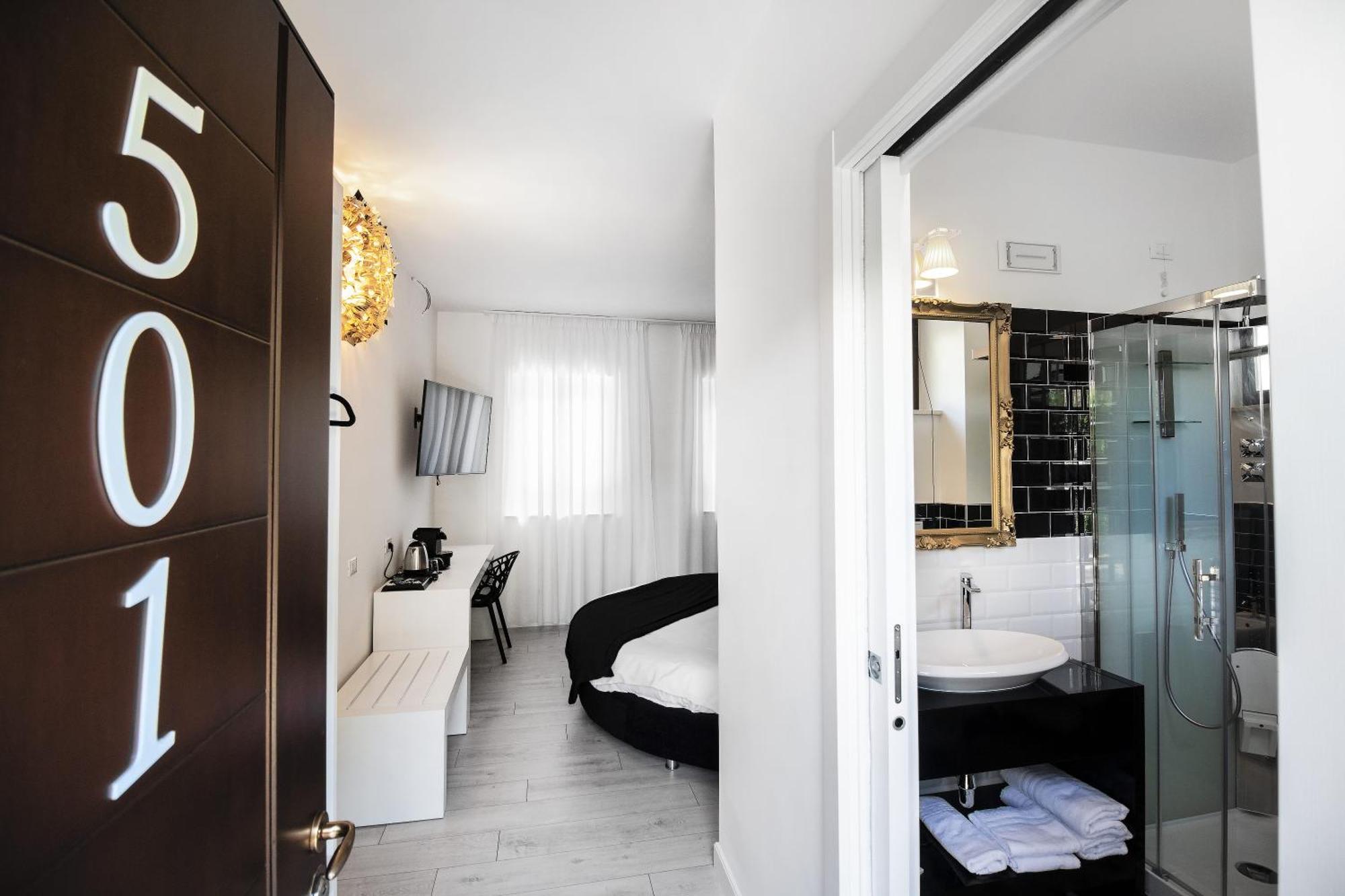 Hotel La Compagnia Del Viaggiatore LʼAquila Zewnętrze zdjęcie