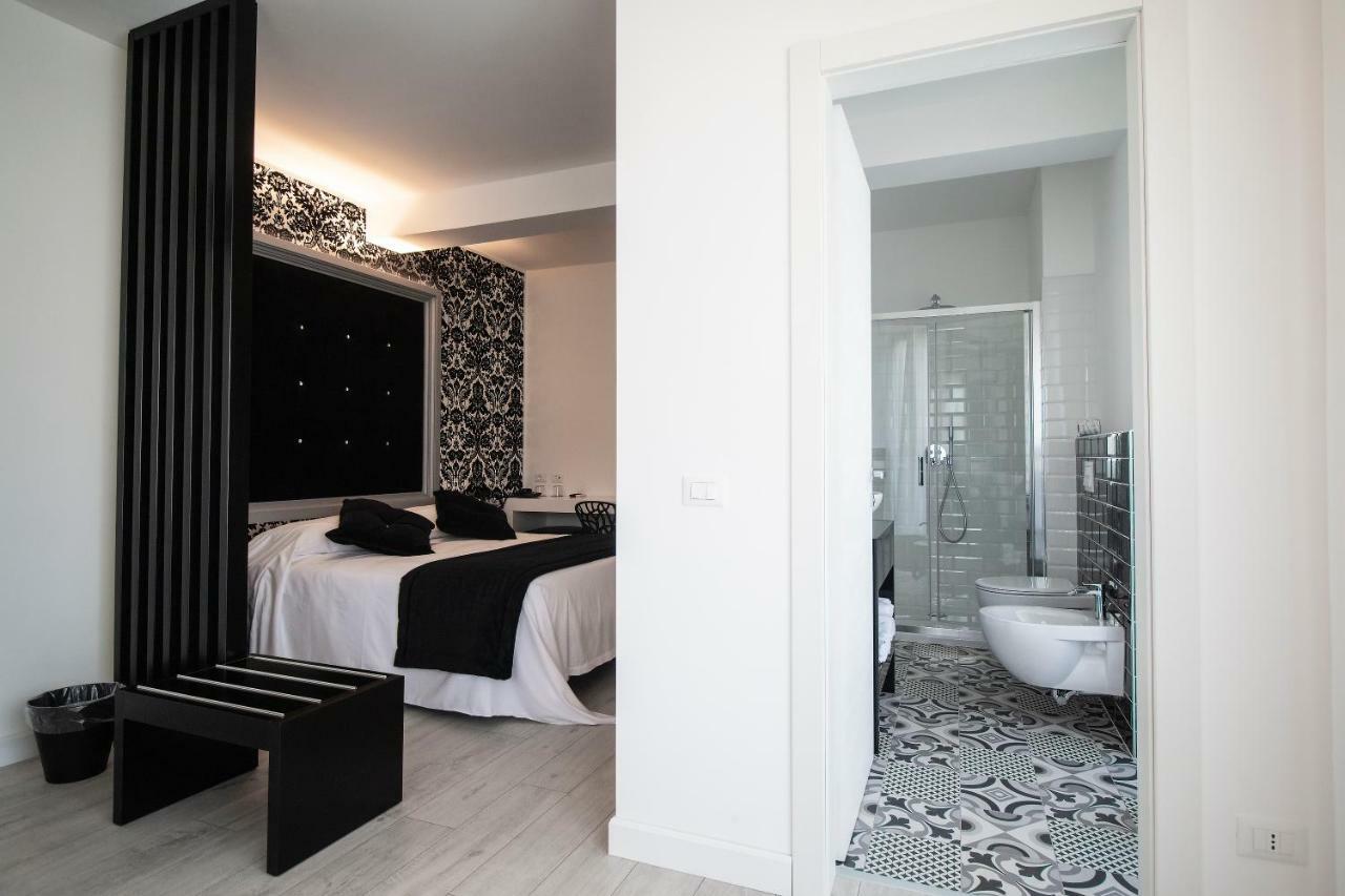 Hotel La Compagnia Del Viaggiatore LʼAquila Zewnętrze zdjęcie